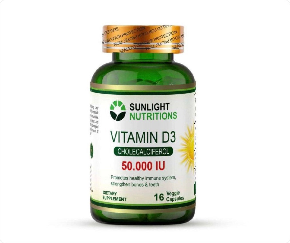 علبة مكمل فيتامين د3 كوليكالسيفيرول من Sunlight Nutritions بتركيز 50000 وحدة دولية تحتوي على 16 كبسولة نباتية